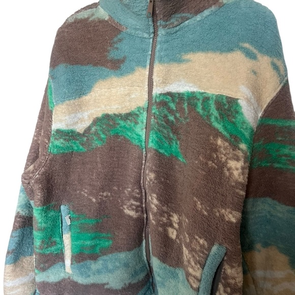Levi's Atlas Sherpa Mountain Landscape Fleece - Mink - Size Small - Picture 9 of 14